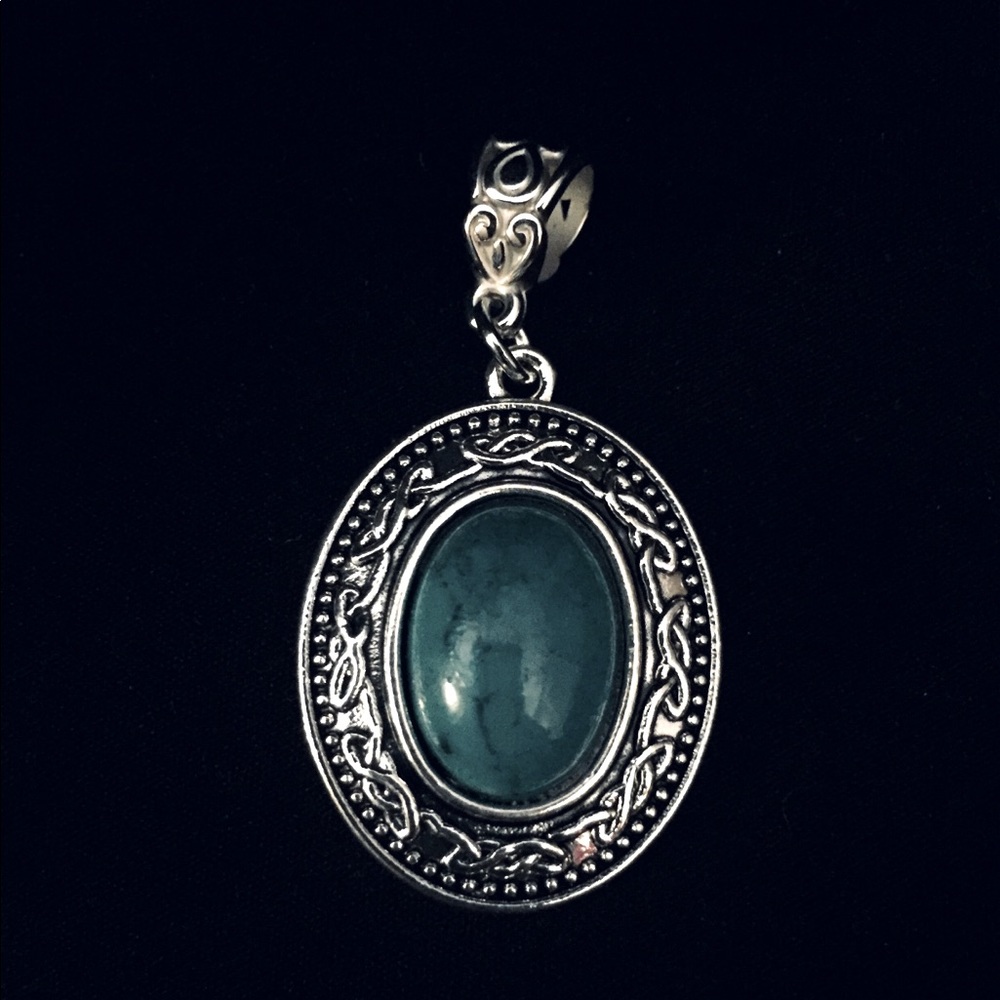 6/$25-Fashion Jewelry - Turquoise Pendant